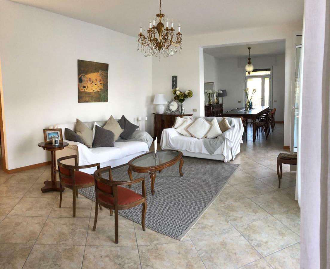 Como Lake View House Lezzeno Luaran gambar